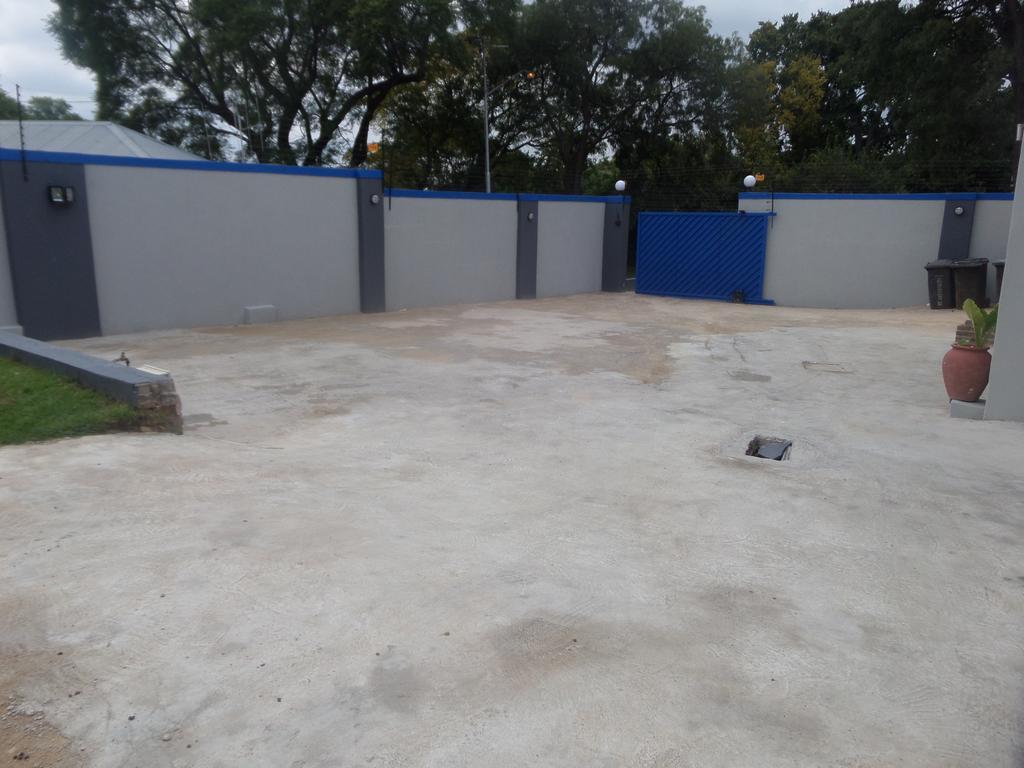 Tshedza Guest House Pretoria-Noord Exterior foto